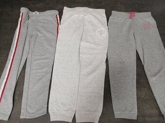 Dívčí tepláky 128/134