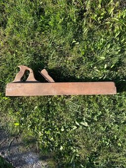 Starý dřevěný hoblík – funkční, sběratelský kousek