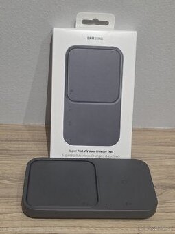 Samsung Dual bezdrátová nabíjecí podložka 15 W – jako nová