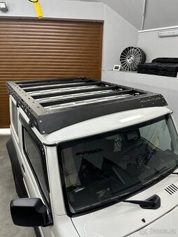 Suzuki samurai novy , atest 8sd roofrack zahradka