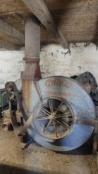 Řezačka na seno a slámu