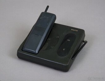 Černý bezdrátový stolní telefon Sanyo CLT 982E