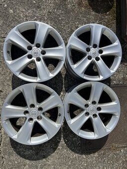 alu kola Toyota RAV4 R17 ET45 rozteč 5x114.3