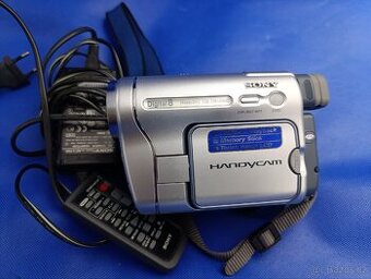 Videokamera Sony DCR-TRV460