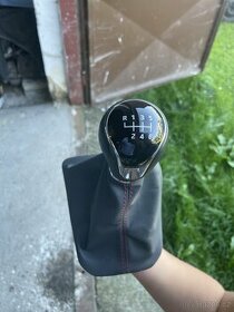 6F0711113N manžeta řadící paky Seat Arona