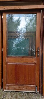 Okna a dveře z pergoly