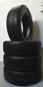4x ZÁNOVNÍ 215/65 R16 Zimní pneu Pirelli Ice Zero - 1