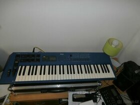 Yamaha CS1x (syntezátor)