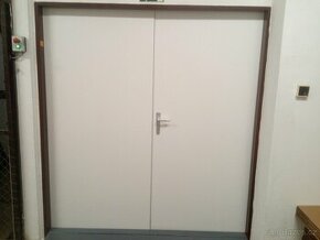 Protipožární dveře dvoukřídlé levé 90