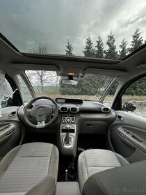 Palubní deska airbagy pásy řj Citroen C3 Picasso rv. 2010