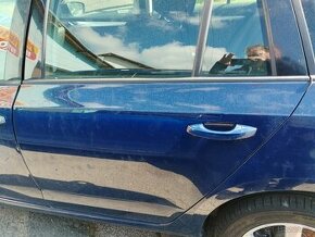 Levé zadní dveře Škoda Octavia 3 modrá tmavá