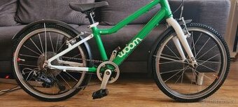 Dětské kolo Woom 4 vynikající stav + výbava