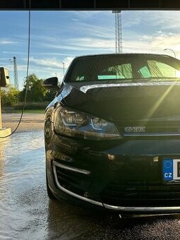 Volkswagen Golf GTE VII 1.4 tsi 2016