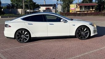 Tesla Model S P85 Supercharger FREE