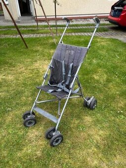 Prodám dětské golfky + odrážedla + plastové židličky a stůl