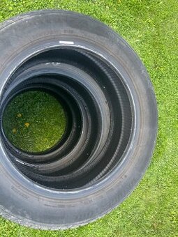 Sada letních pneu Bridgestone R17 215/55