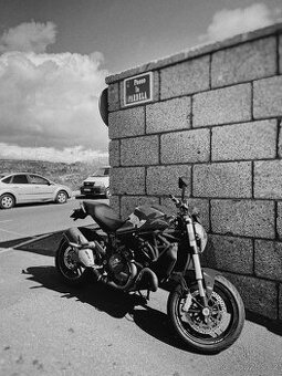 Ducati Monster 821