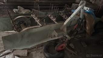 Prodám obraceč a současně nahrabovač sena TON. - 1