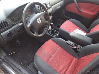 Škoda Octavia I. hatchback Prodám krásný interiér- vyndaný