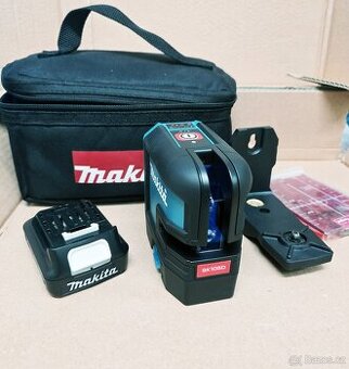 Nevyužitý křížový laser Makita