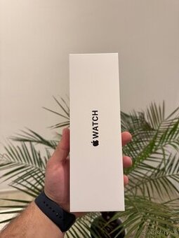 Apple Watch SE (Gen 2) 44mm Midnight Al Mid SB M/L GPS