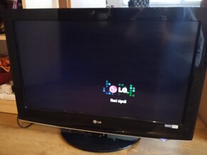 LCD televize