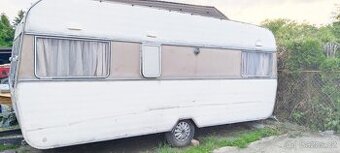 Karavan knaus