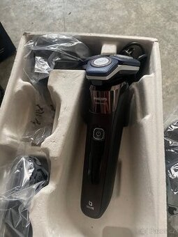 Holici strojek Philips Shaver 7000 series