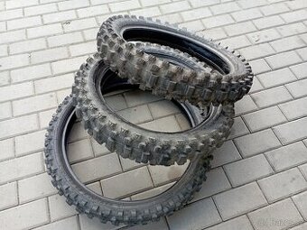 CROSS pneumatiky R19, R18, R21 Dunlop