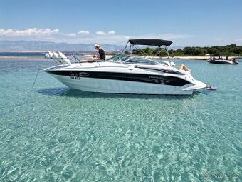 Crownline 250CR kajutovy motorový člun