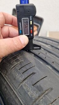 pneu Dunlop 225/60 R18 letní 1 000 Kč