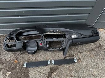 BMW F30/F31/F36/F80 palubní deska headup