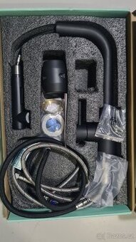 Kuchyňská černá baterie