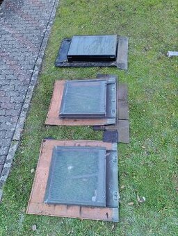 Výlezové půdní okno