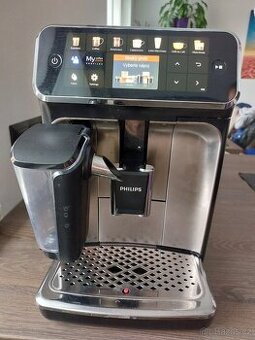 Kávovar Philips LatteGo EP 5447/90