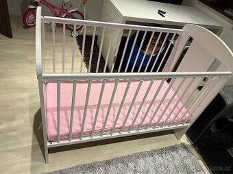 Postýlka dětská