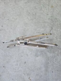 Posedsedlový rám Husqvarna 125