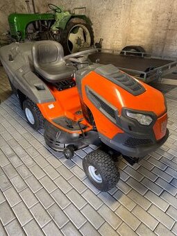 Zahradní traktor Husqvarna 238 TC