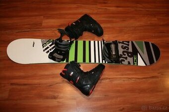 snowboard HT , drevene jadro 155 cm
