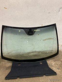 Čelní okno Mercedes Benz w203