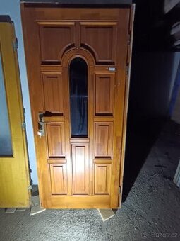 Bezpečnostni dveře vstupni