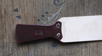 Obtahovací řemen na břitvy