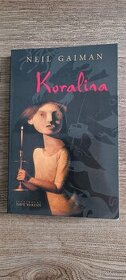 Neil Gaiman - Koralina - r.v. 2003 - 1