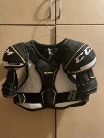 Chrániče Ramen - vesta CCM Tacks 5092