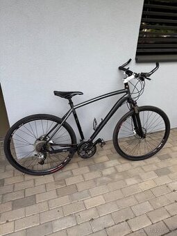 Prémiévé značkové krosové kolo Specialized Crosstrail PRO