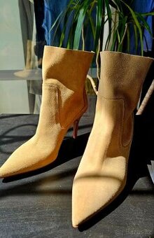 Zara - Camel ČLENKOVÉ KOLY Z BROUŠENÉ KŮŽE