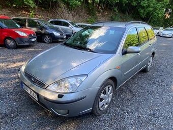 Ford Focus Combi GHIA 1.8 TDCI 85kW klima tažné xenony 2004