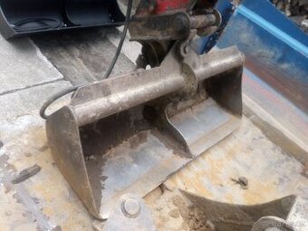Svahová lžíce hydraulicka 120cm upínání Lenshof ms03