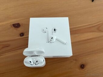 Apple AirPods 2019