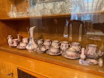 Růžový porcelán